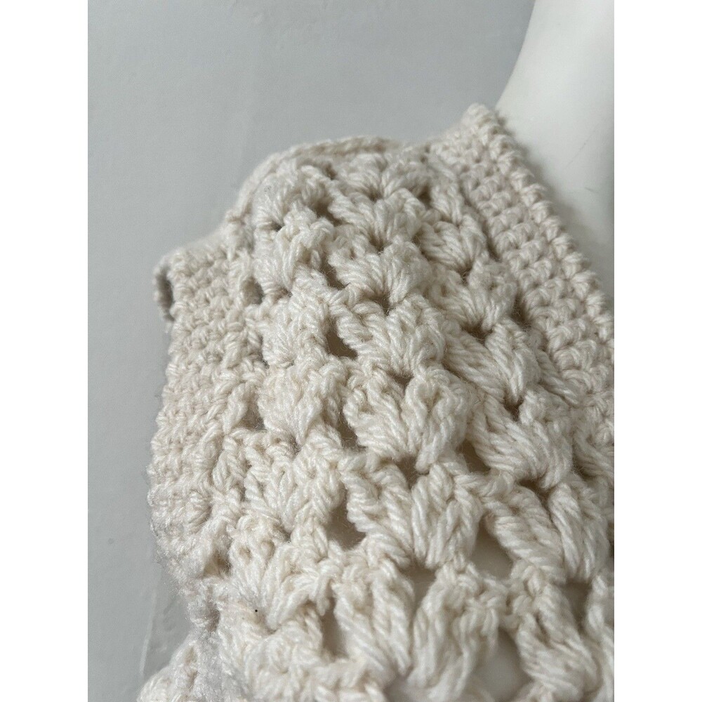Vtg hand knit crochet vest M granny core boho farm core rustic hippie - Picture 4 of 7